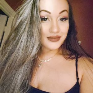 Meet your Posher, Daniela